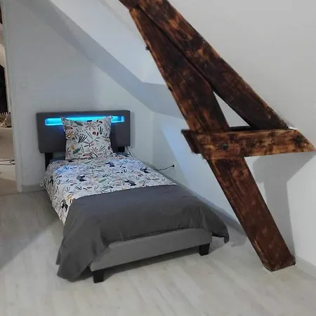 Maison Familiale 11 Personnes * Lezigne